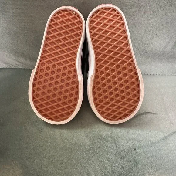 Vans Slip On V Floral Black/White Toddler 5 GENTLY Used with Box - Picture 4 of 6